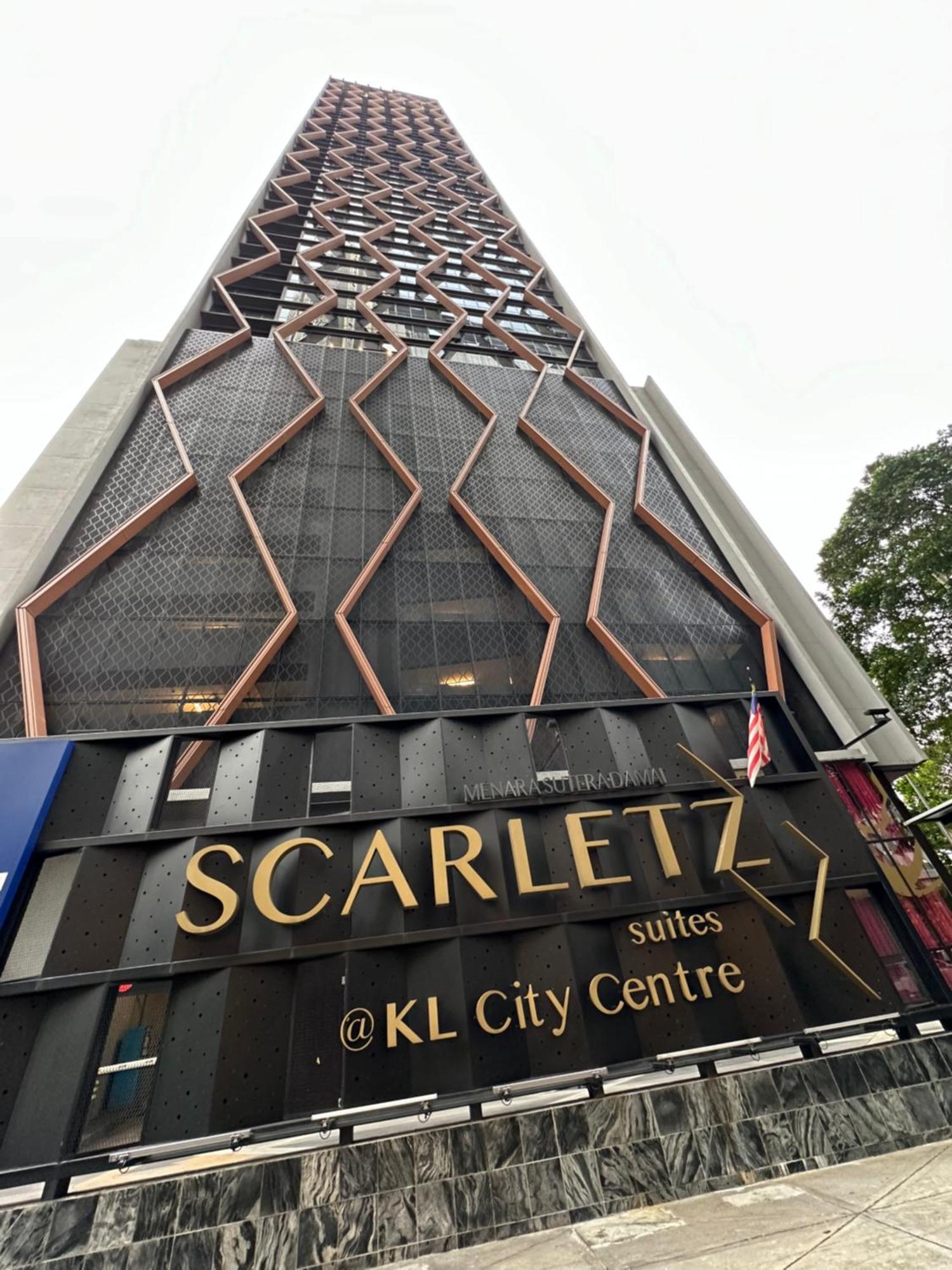 Scarletz Suites Klcc By Aura Kuala Lumpur Exterior photo