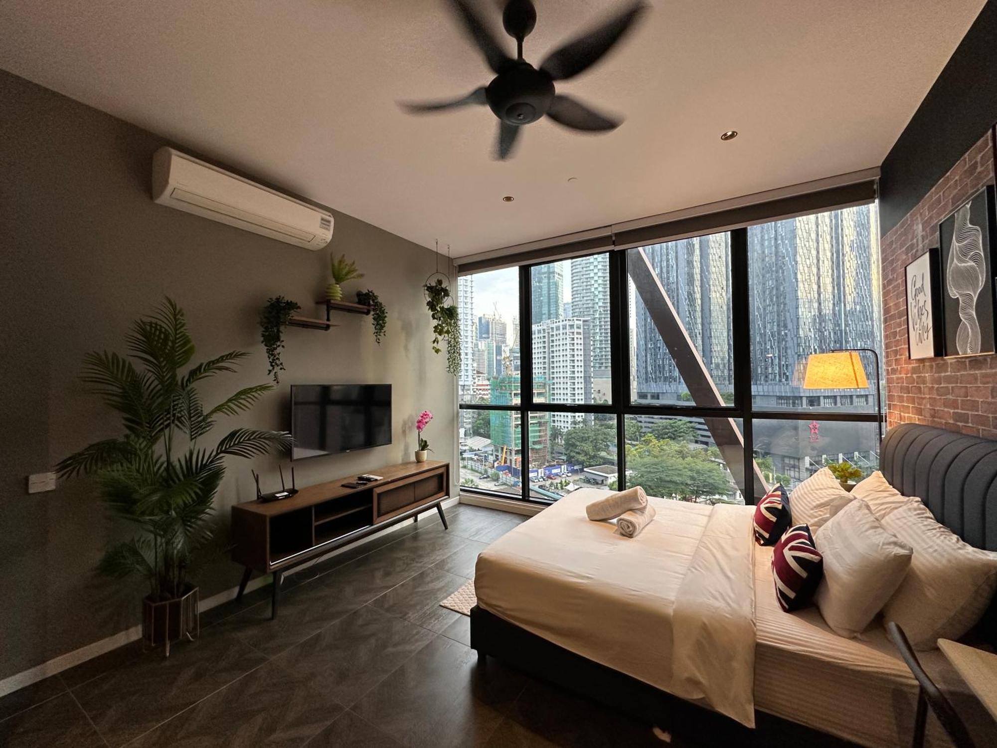 Scarletz Suites Klcc By Aura Kuala Lumpur Exterior photo