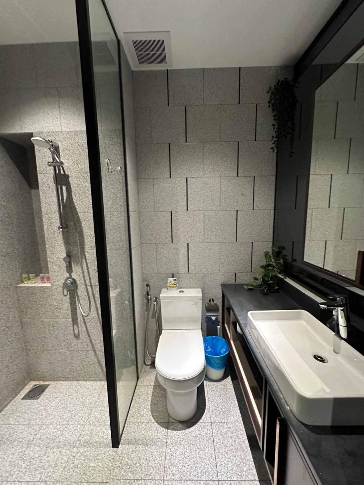 Scarletz Suites Klcc By Aura Kuala Lumpur Exterior photo